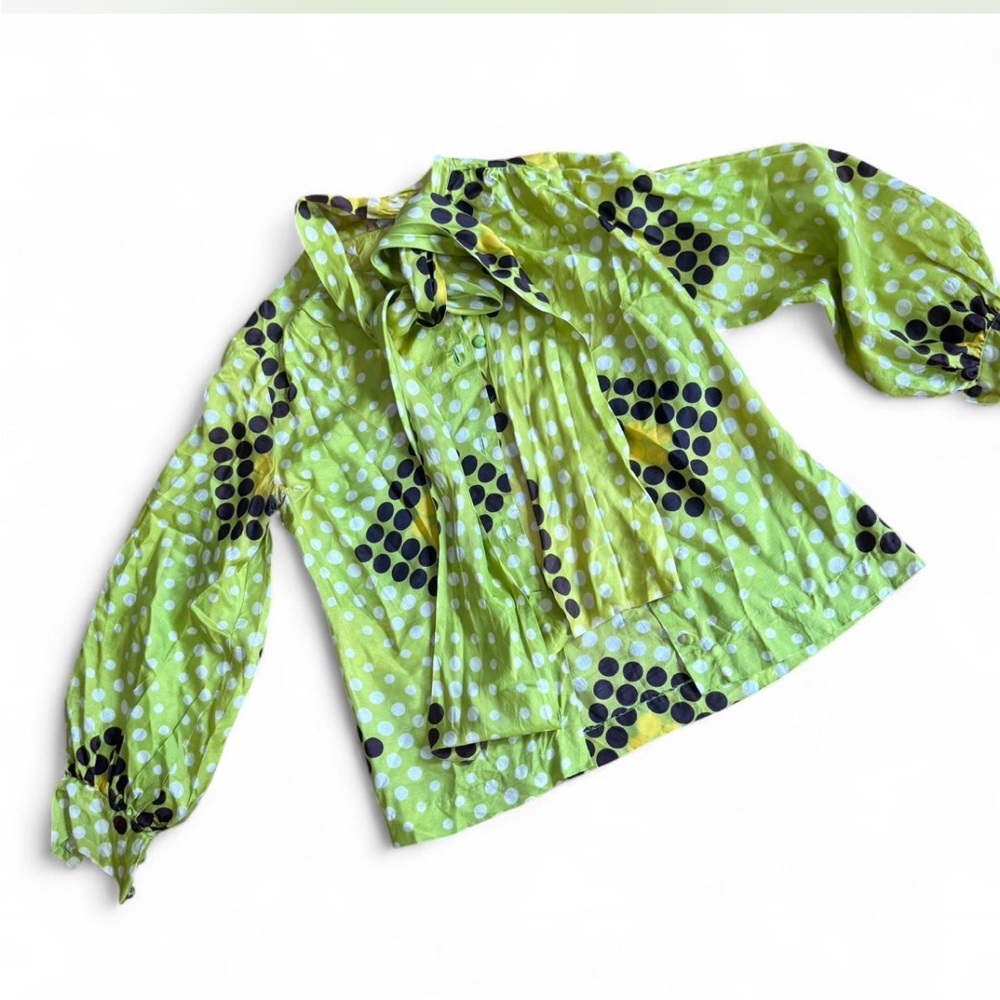 epic 1970s Green Polka Dot Tie-Neck Blouse